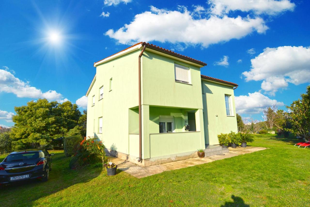 Apartments Bernarda 1773 Banjole Exterior photo